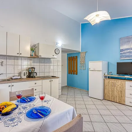 Silver Cherry - Happy Apartment