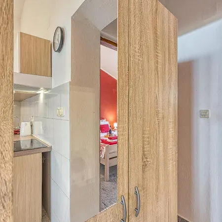 Silver Cherry - Happy Apartment *