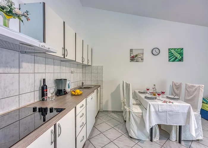 Silver Cherry Ясенице